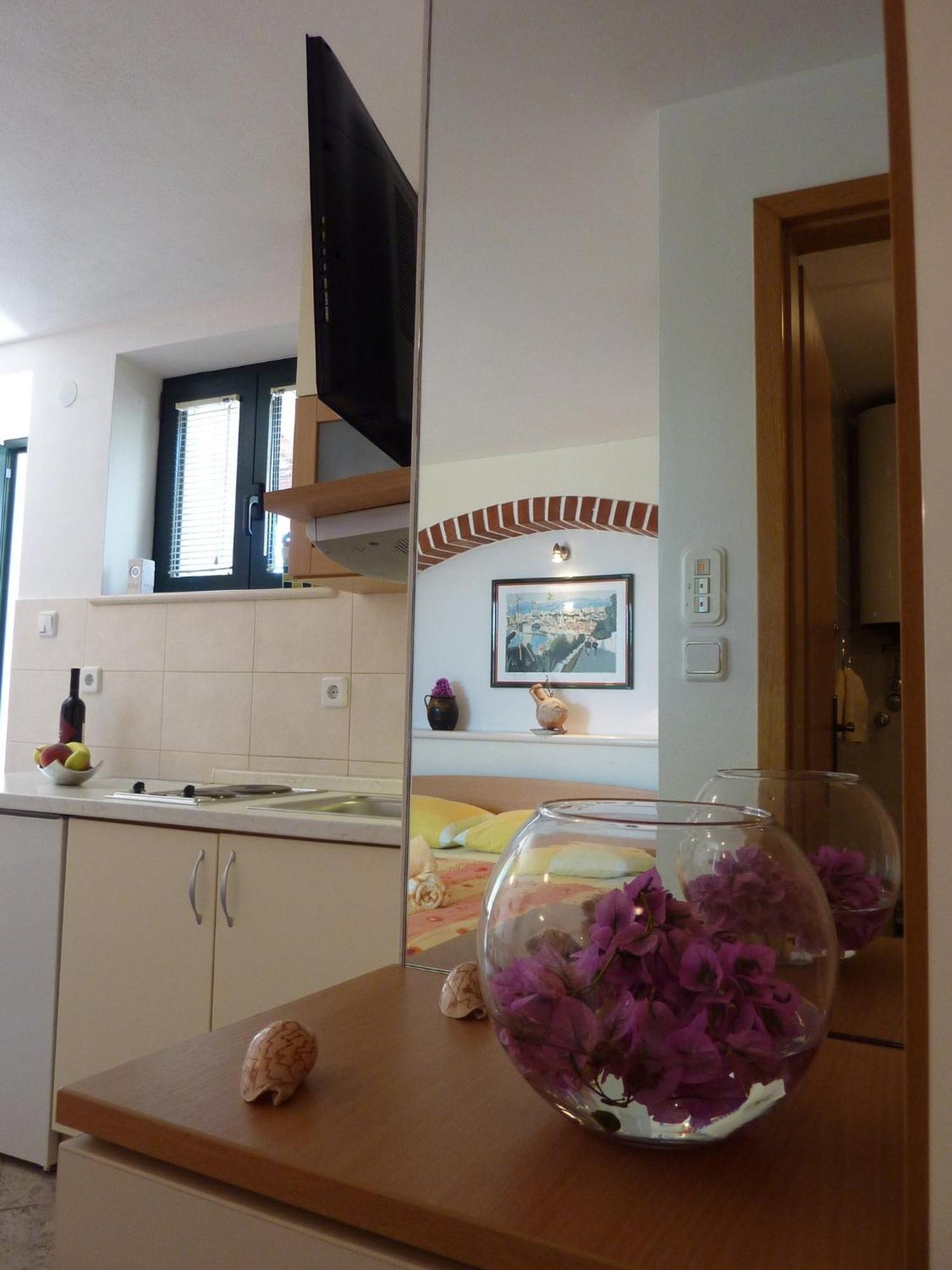 Paradise Stone Apartments 波尔 客房 照片